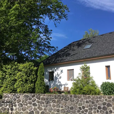 U Pamatneho Stromu Appartement